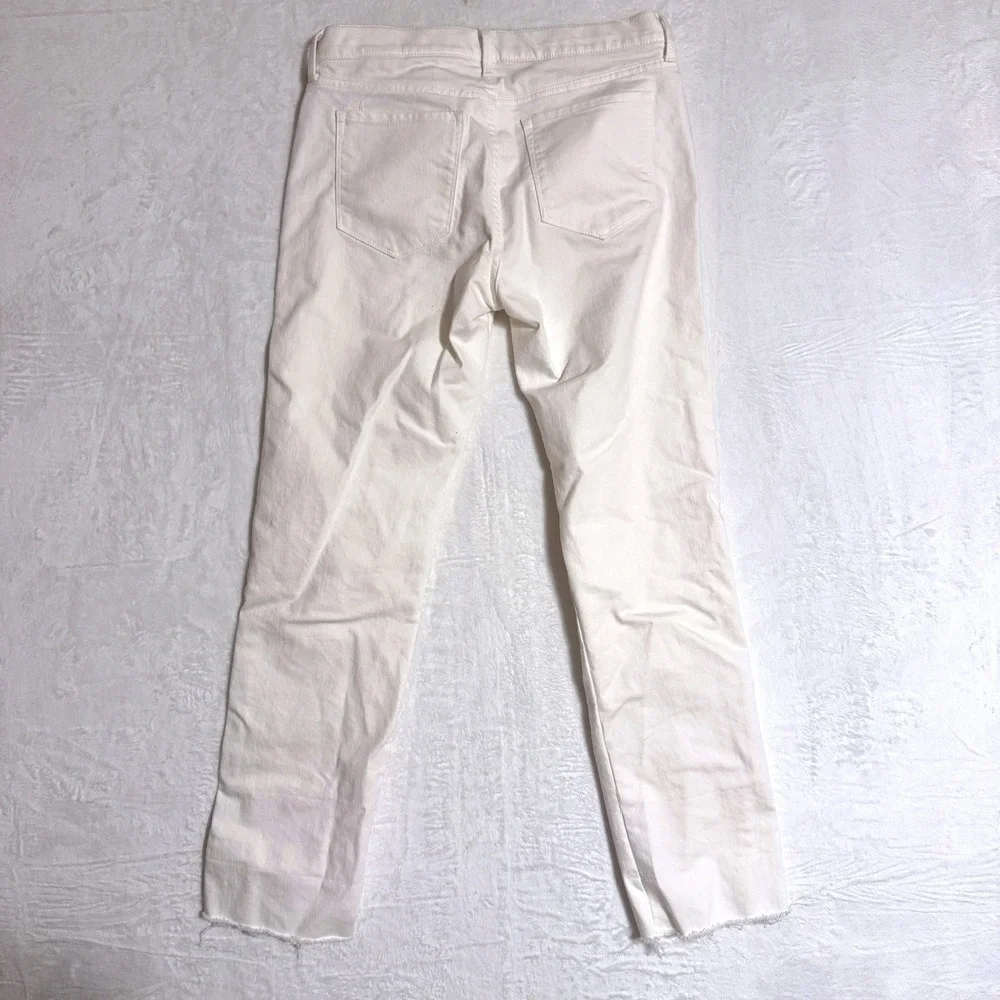 Banana Republic Premium Denim Girlfriend Jeans White Raw‎ Hem Size 28 Mid Rise